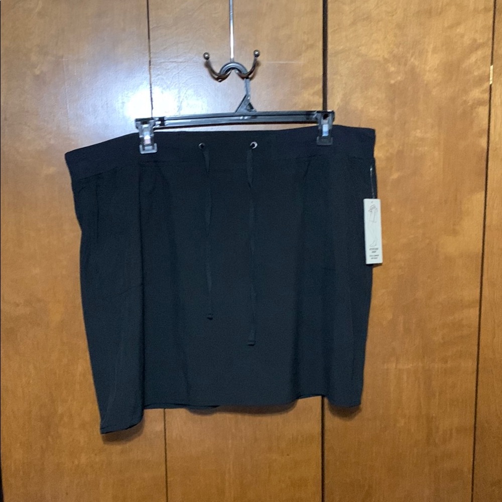 KHAKIS & COMPANY- Active Ease Skort, Total Comfort Knit Waist (20W) NWT!